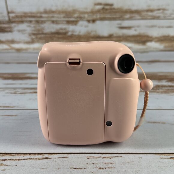 Fujifilm Instax Mini 7+ Instant Camera - Light Pink No Battery Cover - Picture 3 of 5